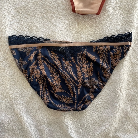 Panty Bundle - Picture 4 of 6